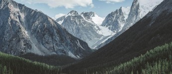 欧乐影视想评论之前：先把对象写具体，再对照相关变因果吗（读完更顺）